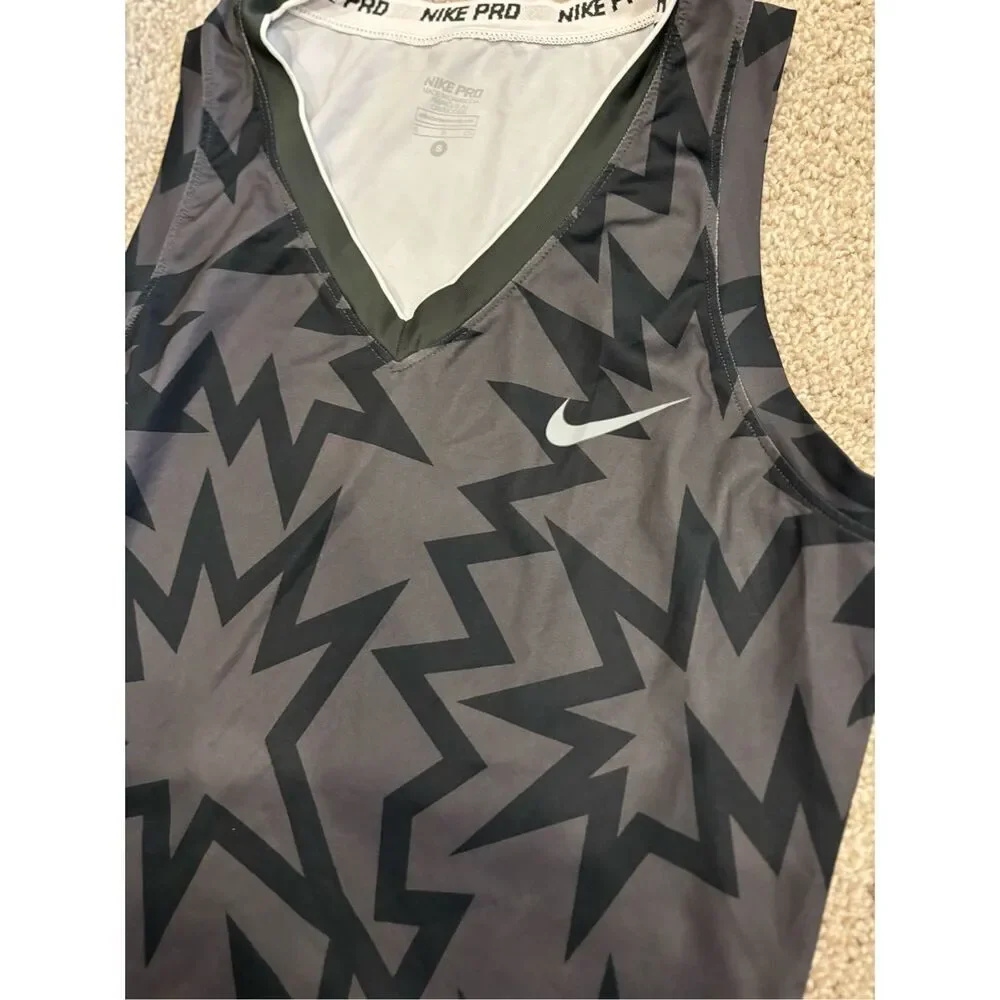 Women’s Nike Small Active Tank Top